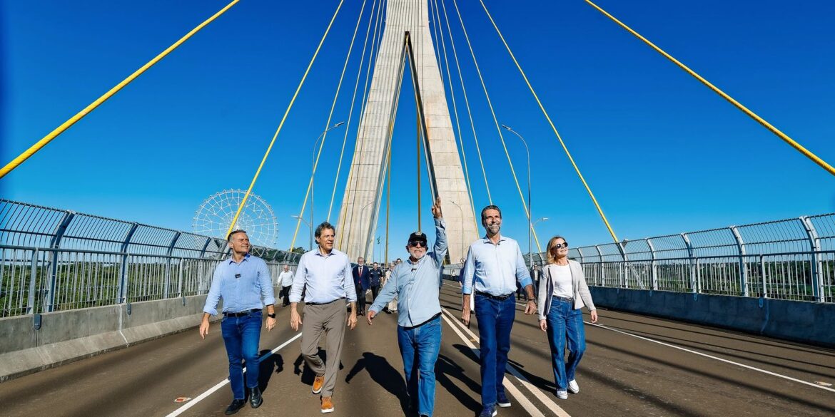 lula-inaugura-ponte-em-foz-do-iguacu-e-critica-quem-constroi-muros