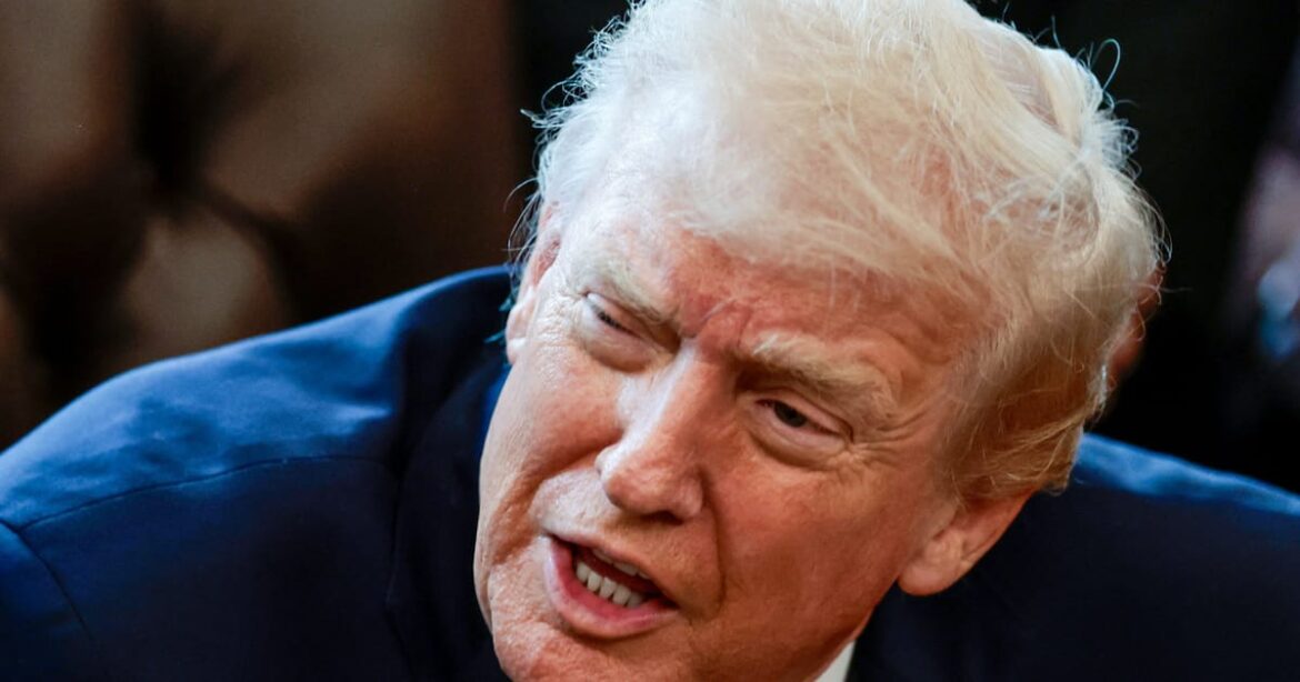 trump-afirma-que-nao-descarta-guerra-com-venezuela,-segundo-nbc-news