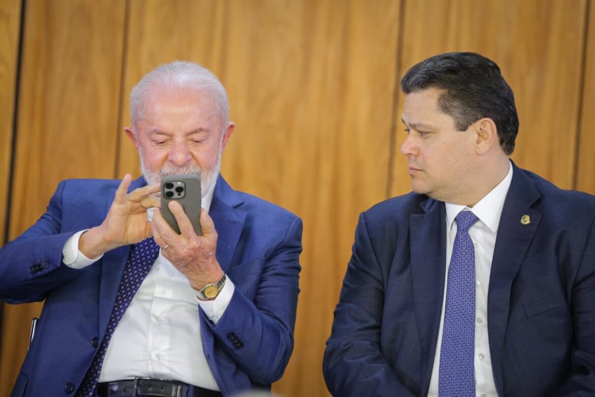 lula-inicia-reaproximacao-e-agradece-a-alcolumbre-pelo-orcamento