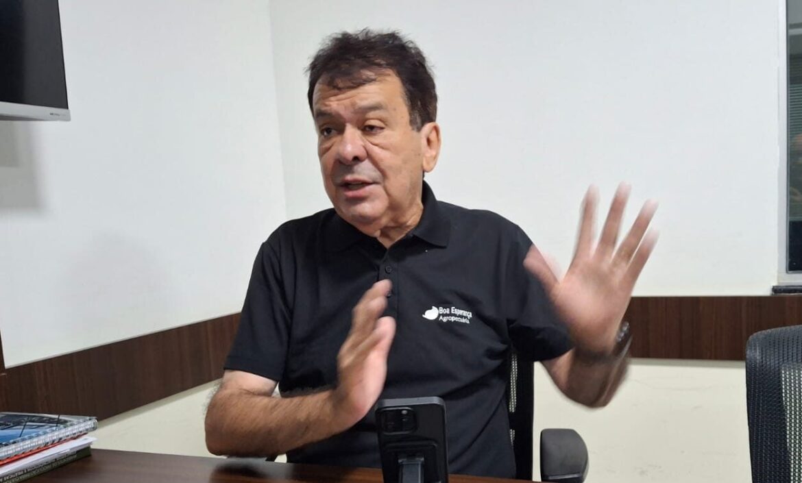 presidente-da-ampa-estima-reducao-de-10-a-15%-na-area-de-algodao-de-mt-em-2025/26-e-critica-juros-altos