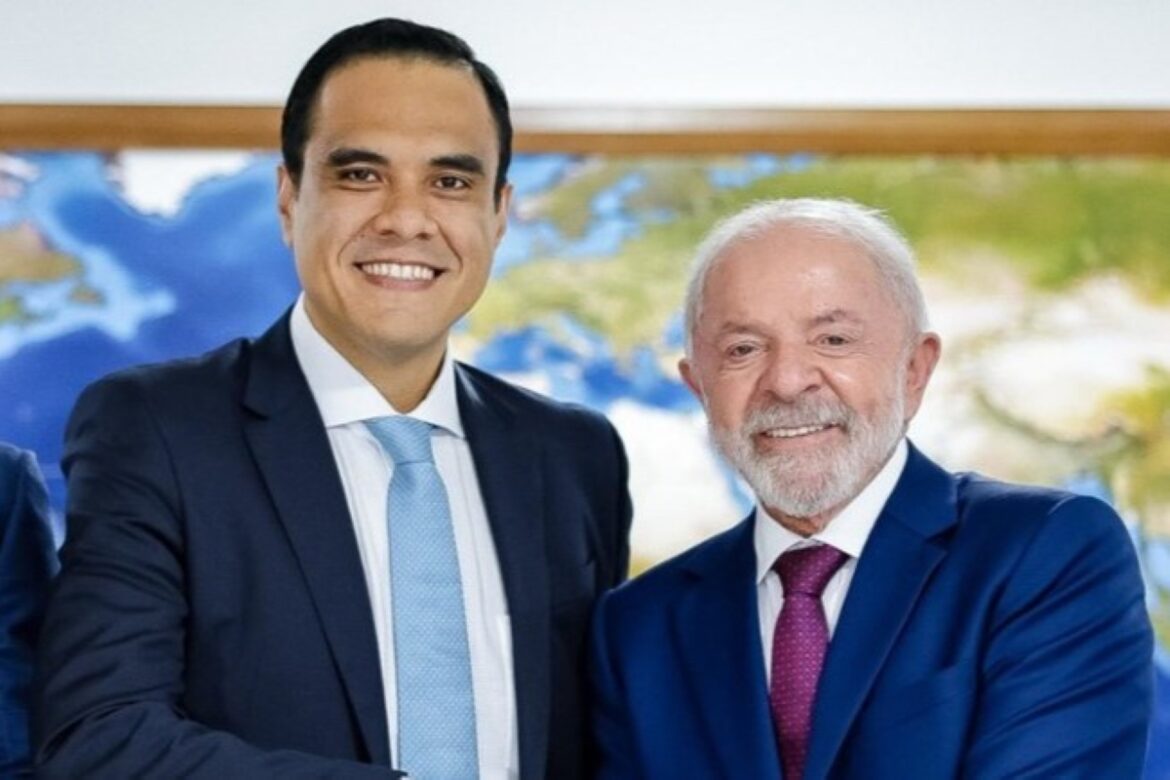 com-saida-de-sabino,-novo-ministro-do-turismo-toma-posse-nesta-terca