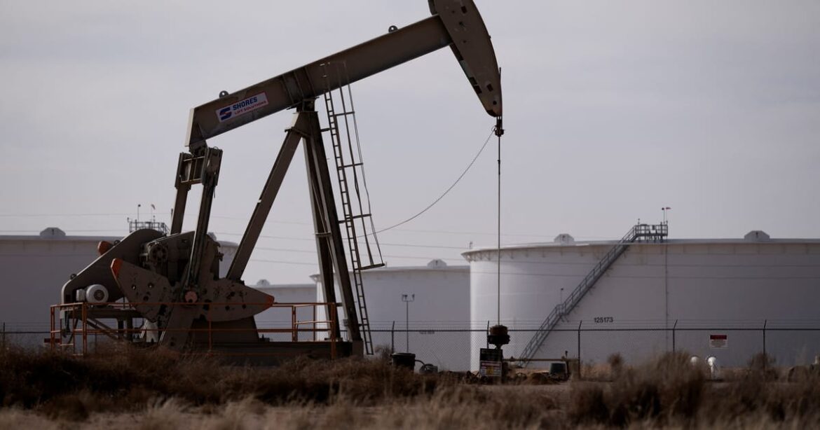 petroleo-sobe-a-medida-que-eua-intensificam-acoes-contra-navios-tanque-da-venezuela