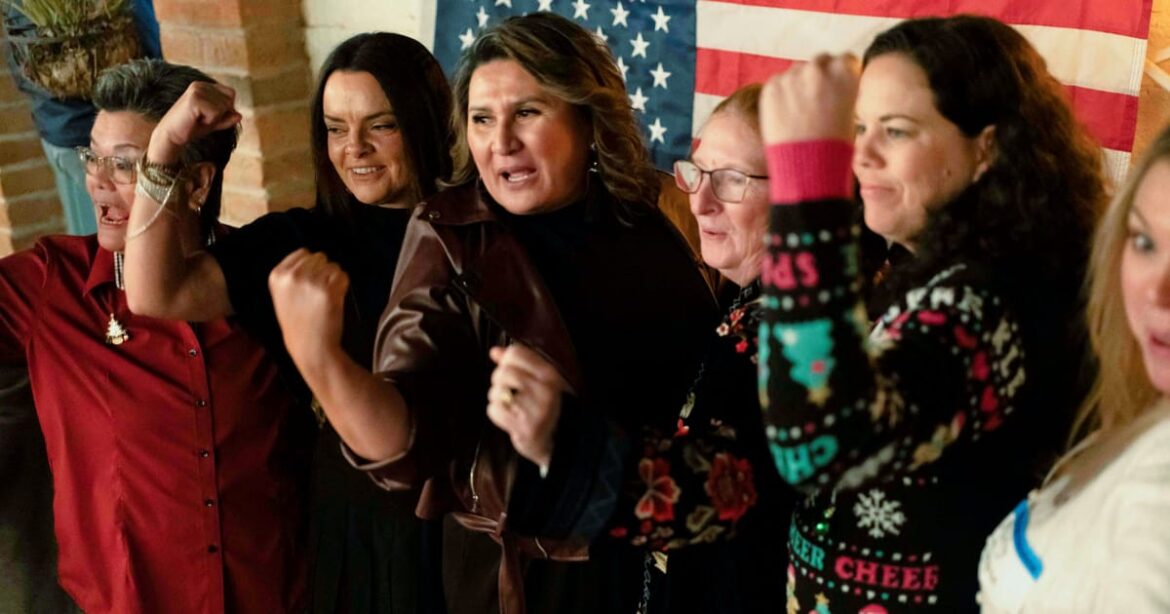 grupo-de-veteranas-‘hellcats’-tenta-ganhar-camara-dos-eua-para-os-democratas-em-2026