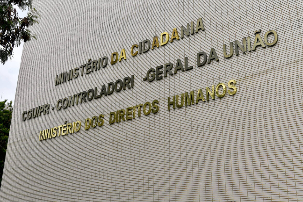 governo-coloca-sigilo-de-100-anos-em-77-pedidos-em-2025,-diz-cgu