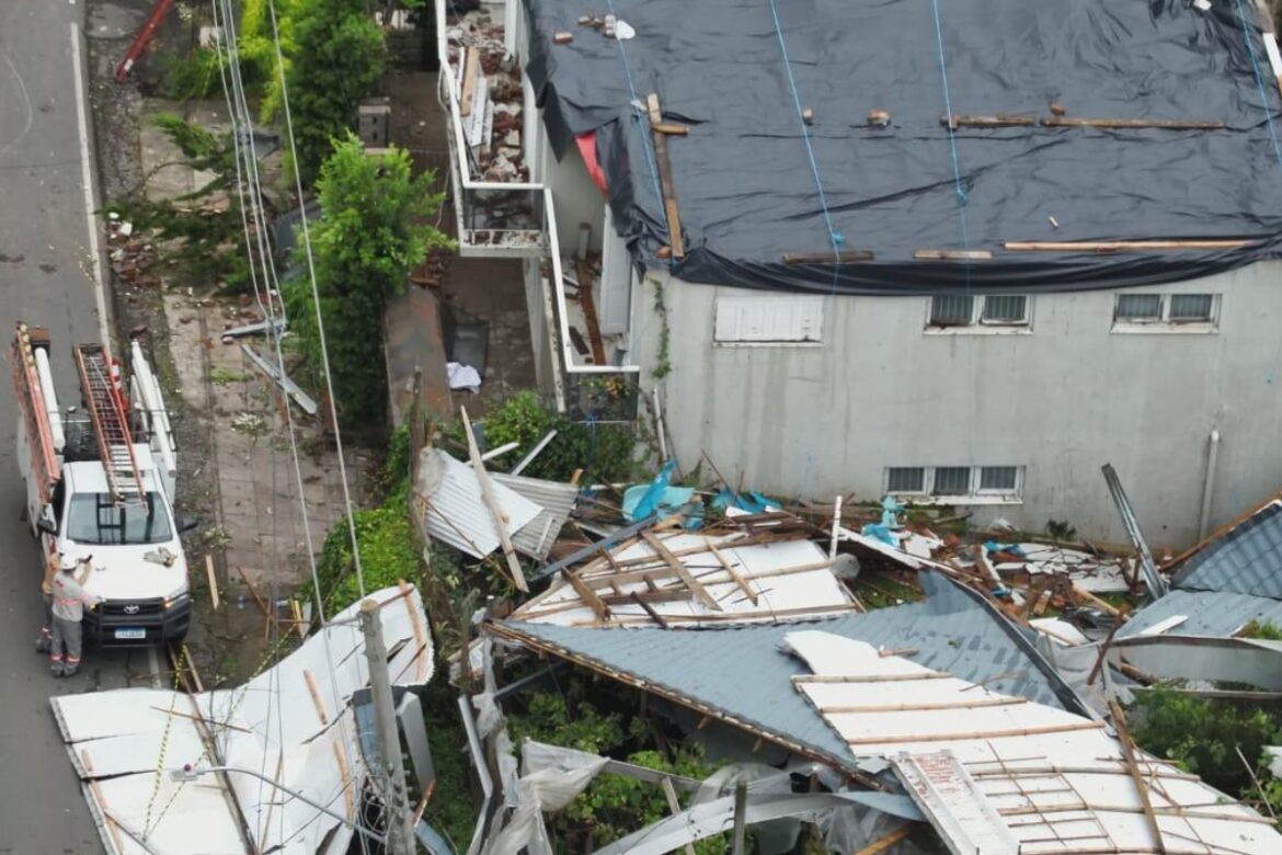 defesa-civil-confirma-tornado-apos-temporal-destruir-casas-no-rs