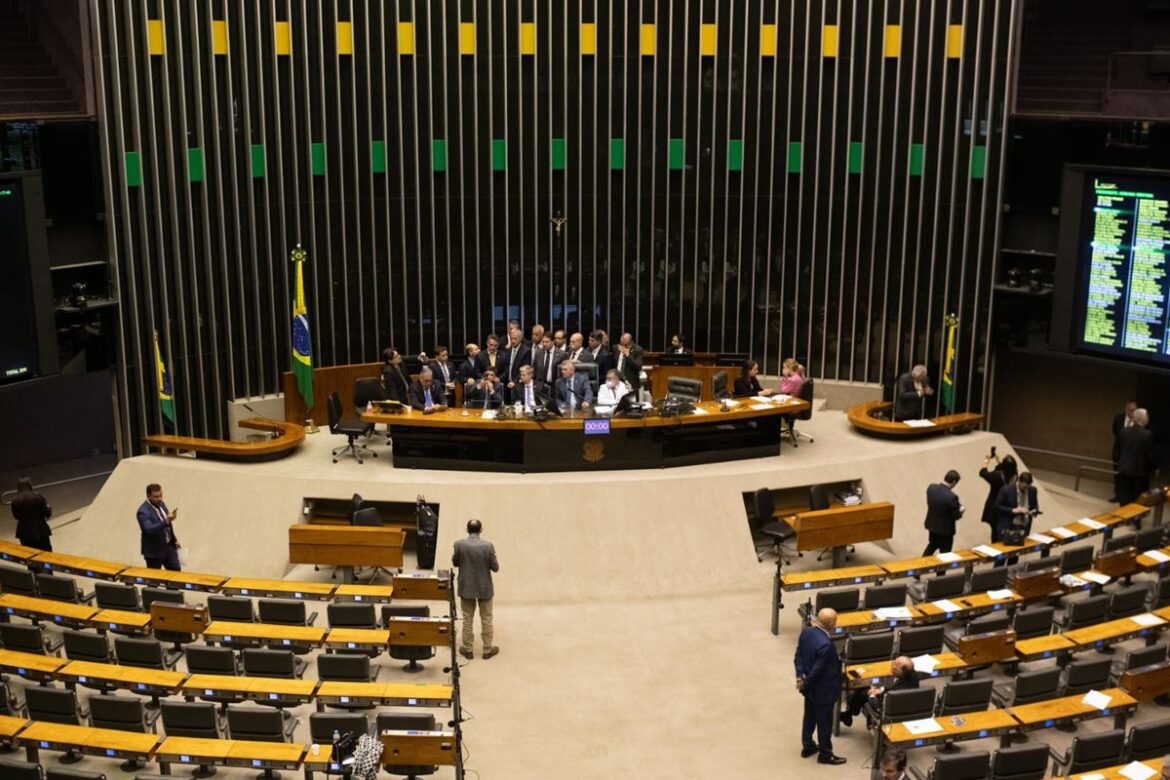 o-que-o-centrao-diz-sobre-votar-a-pec-61-em-2026