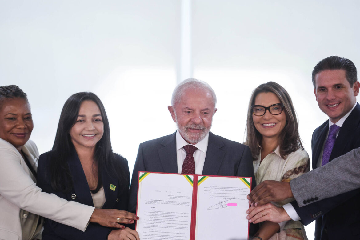 lula-mira-apoio-do-centrao-e-voto-evangelico-as-vesperas-de-ano-eleitoral