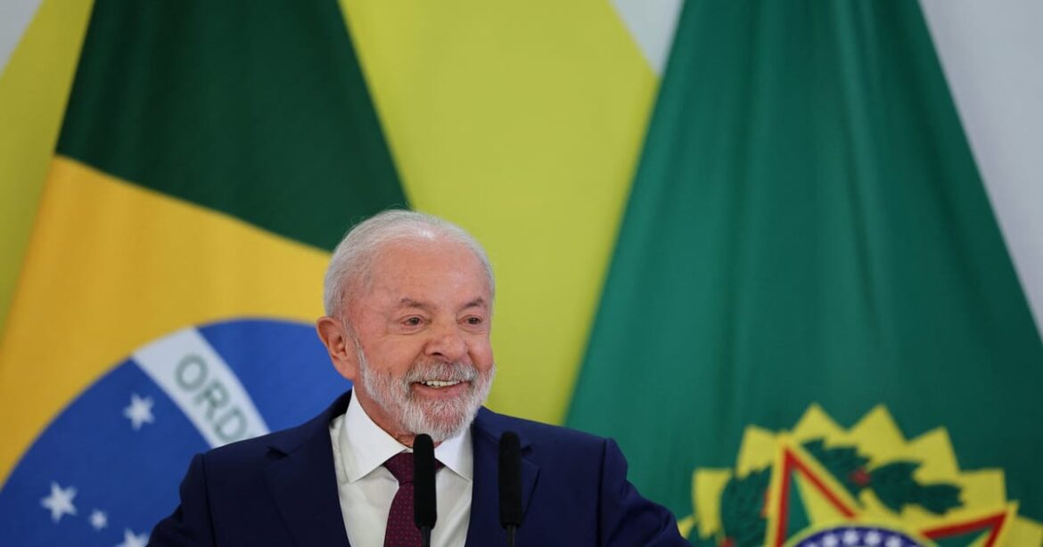 lula-destaca-acoes-do-governo-e-defende-fim-da-escala-6×1-em-mensagem-de-natal