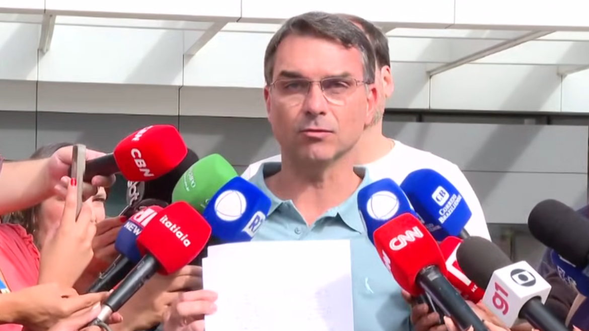 consciente?-entenda-a-justificativa-de-bolsonaro-para-divulgar-carta-de-apoio-a-flavio