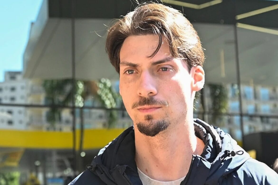 jair-renan-visita-bolsonaro-e-diz-que-ex-presidente-nao-esta-bem