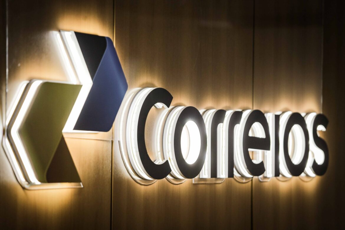 pdv-dos-correios:-como-a-empresa-quer-cortar-15-mil-funcionarios