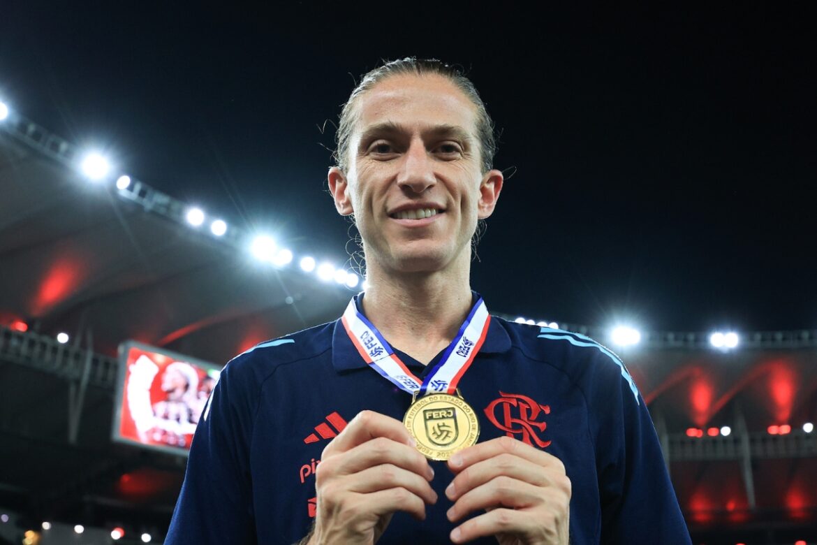 imprensa-internacional-exalta-renovacao-de-filipe-luis-com-o-flamengo