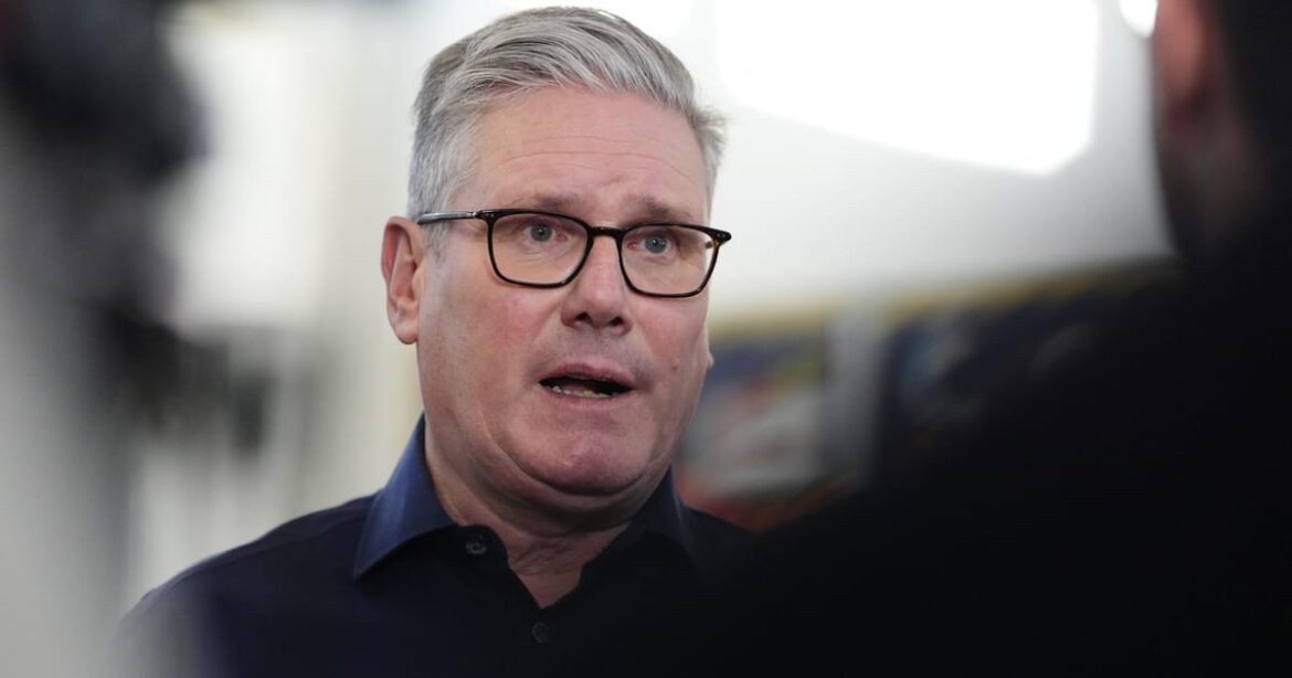 starmer,-do-reino-unido,-diz-que-cabe-aos-eua-justificar-suas-acoes-na-venezuela