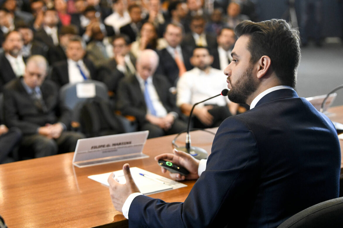 defesa-de-martins-apresenta-ao-stf-dados-do-linkedin-dizendo-que-ultimo-acesso-ocorreu-em-2024