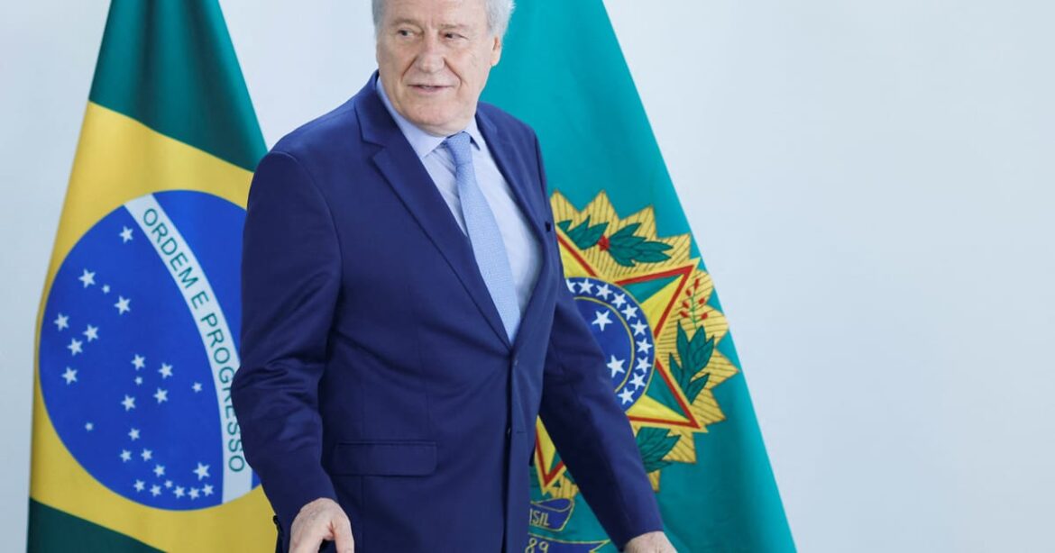 lewandowski-avisa-auxiliares-e-planalto-que-deixara-ministerio-da-justica,-dizem-fontes