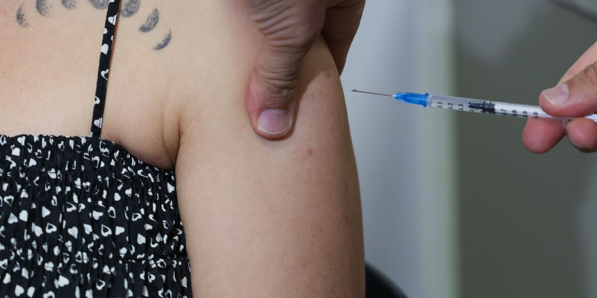 sp-comeca-projeto-piloto-de-vacinacao-contra-chikungunya-em-mirassol