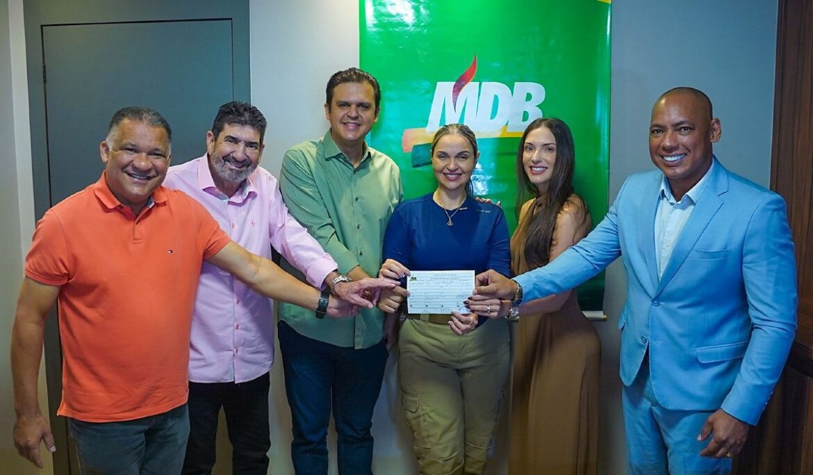 janaina-apresenta-vice-prefeita-de-abilio-como-nova-integrante-do-mdb