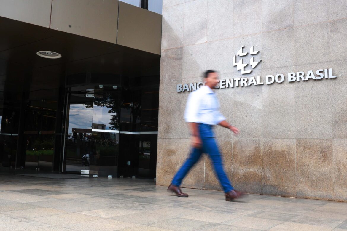 focus:-mercado-reduz-projecao-da-inflacao-de-2026-para-3,97%
