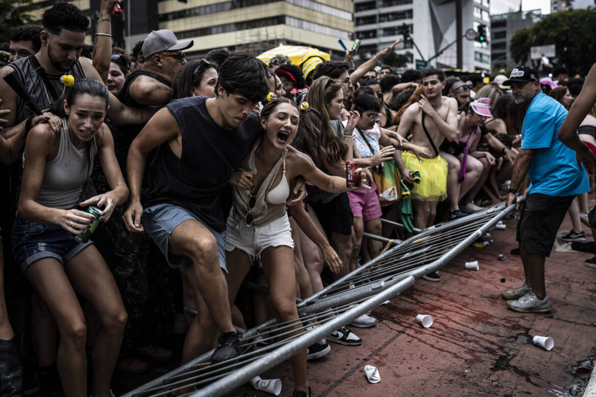 ricardo-nunes-minimiza-tumulto-entre-folioes-na-rua-consolacao