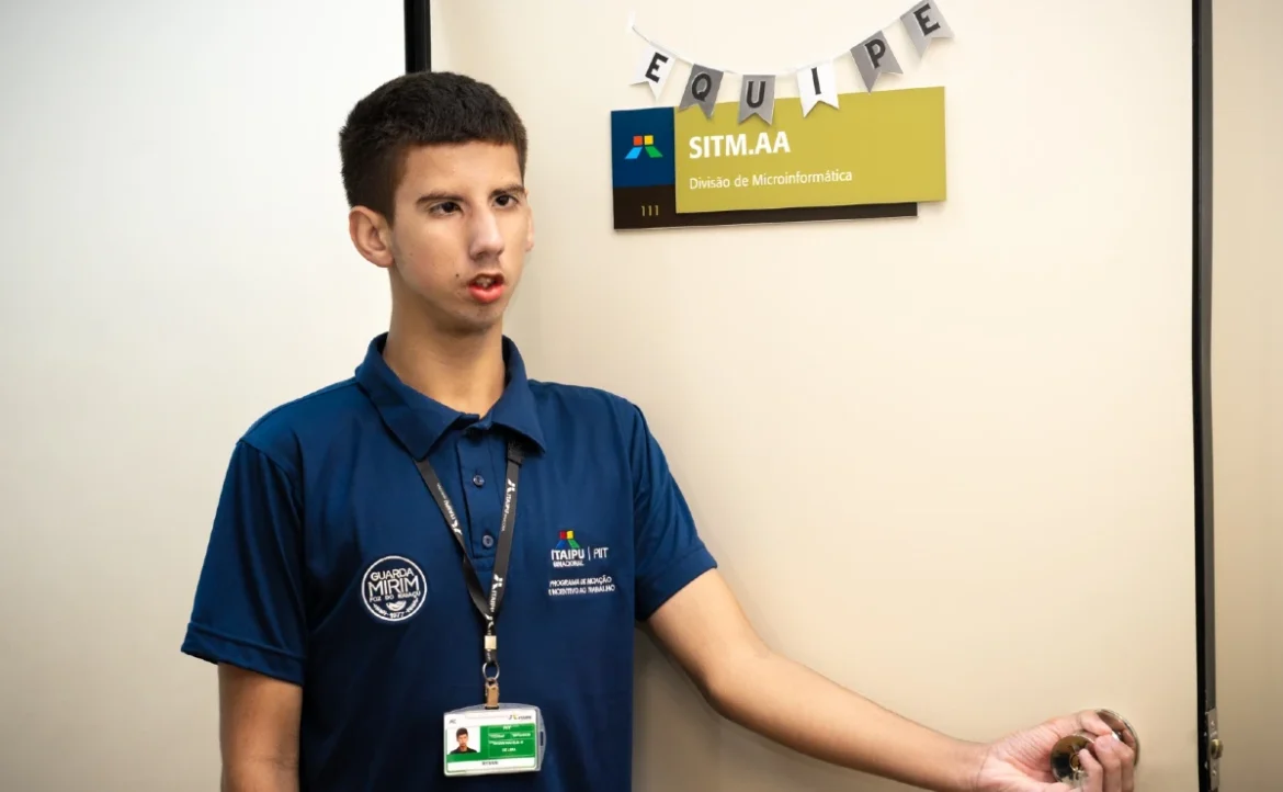itaipu-integra-jovem-neurodivergente-ao-programa-de-iniciacao-ao-trabalho