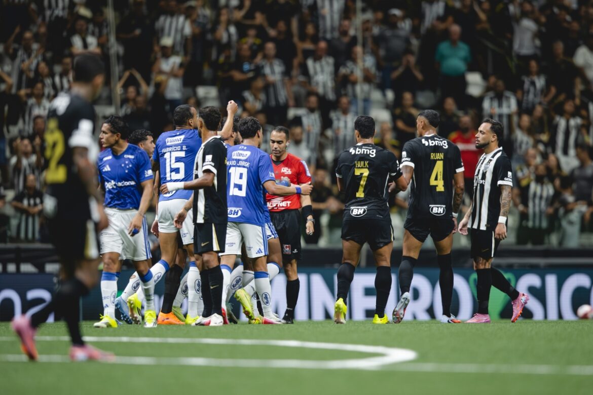 atletico-mg-se-reune-com-comissao-de-arbitragem-da-federacao-mineira