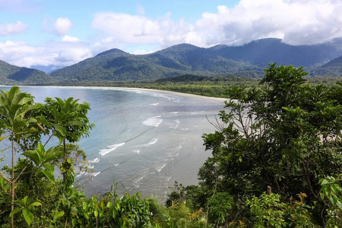 5a-melhor-praia-do-brasil-fica-a-25-minutos-tanto-do-rj-quanto-de-sp
