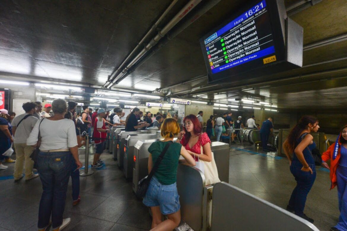 carnaval-de-sp:-metro-e-cptm-terao-operacao-24h.-veja-o-funcionamento