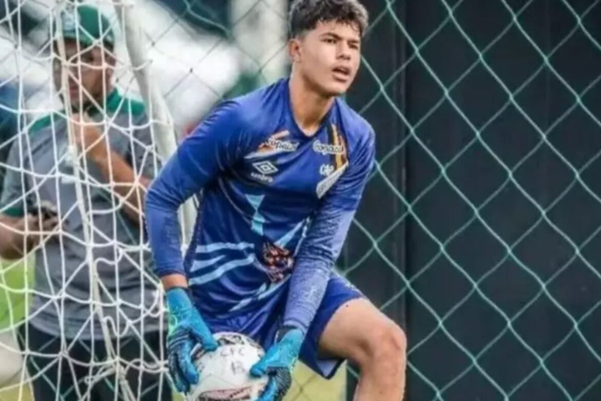 mae-de-eliza-samudio-comemora-16-anos-de-bruninho-e-relembra-a-filha