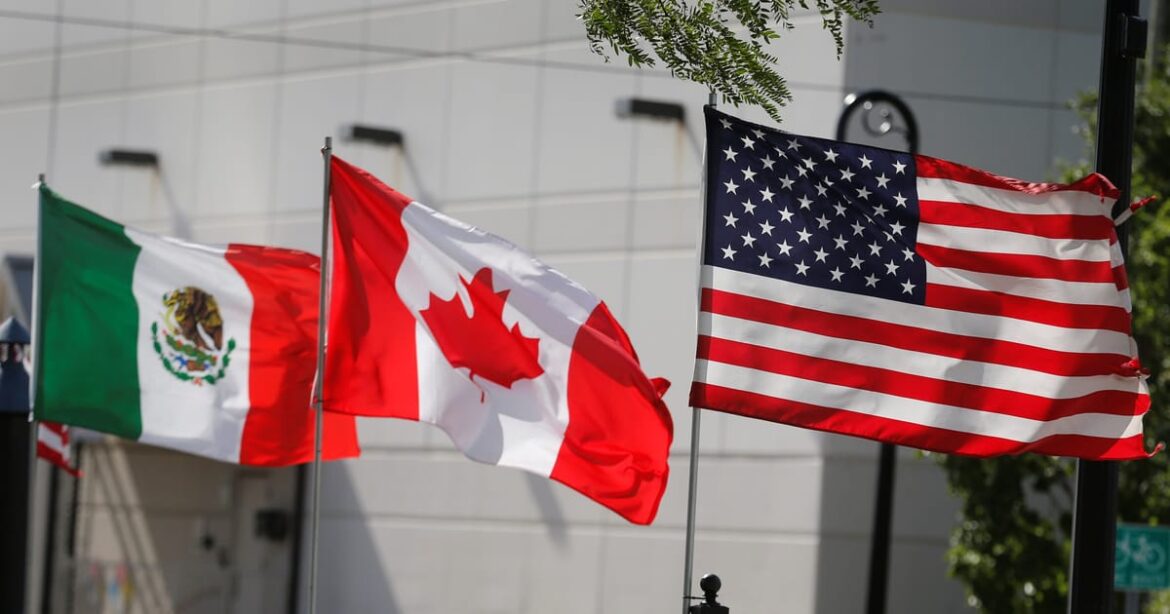 trump-avalia-abandonar-acordo-comercial-com-mexico-e-canada,-diz-bloomberg-news