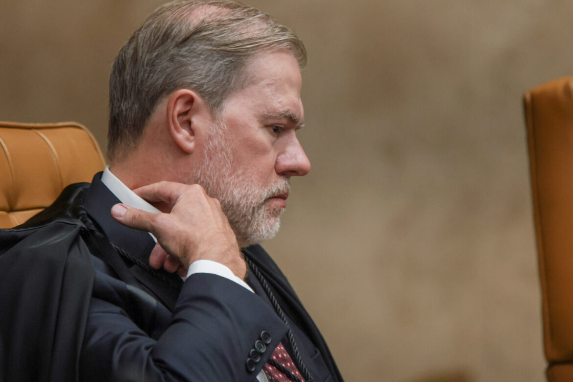senado-tem-25-pedidos-de-impeachment-contra-o-ministro-dias-toffoli