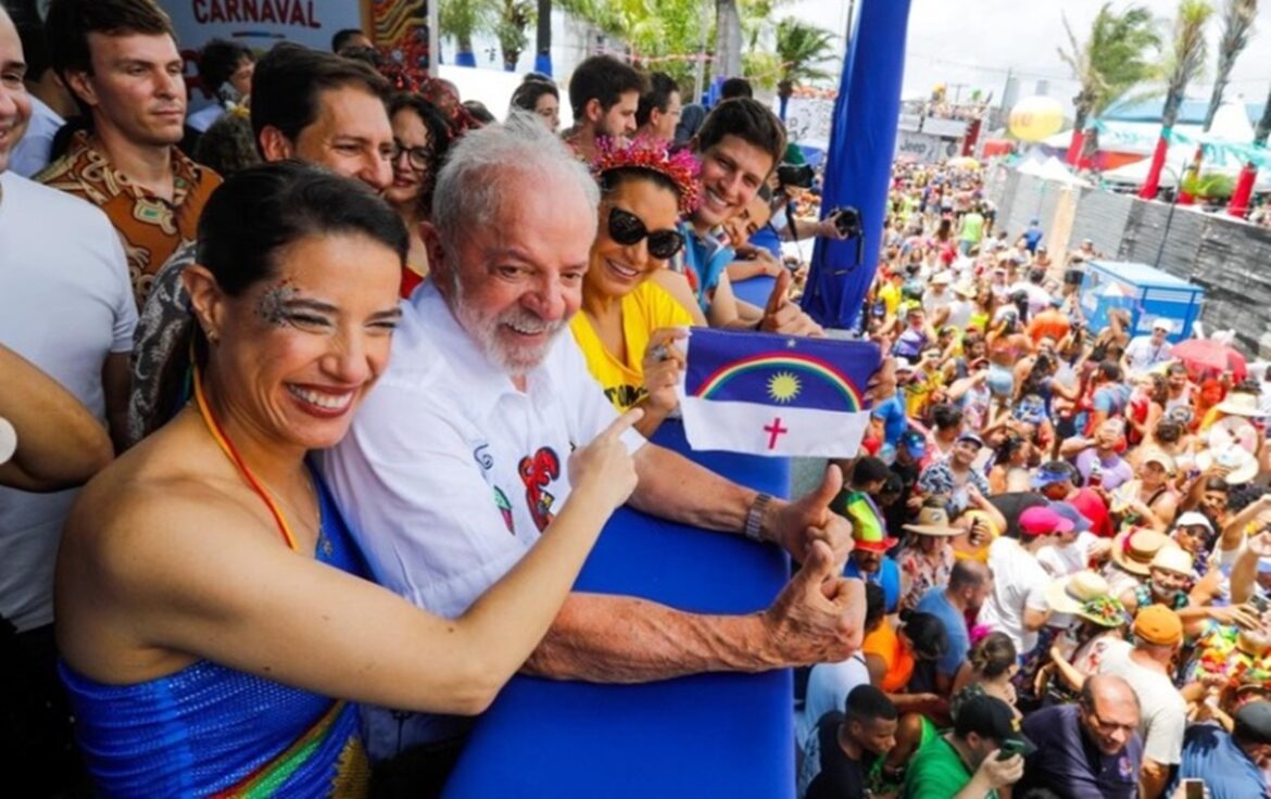 adversarios,-joao-campos-e-raquel-lyra-disputam-lula-no-carnaval