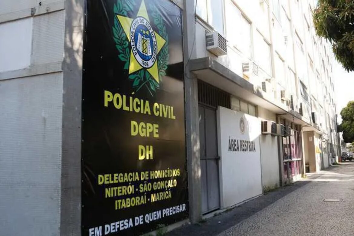 homem-e-preso-apos-matar-a-mae-dentro-de-casa,-em-sao-goncalo-(rj)
