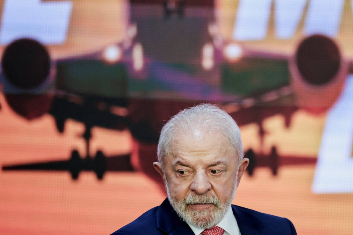pt-ve-polarizacao-consolidada-e-diz-que-terceira-via-vai-'passar-vergonha'