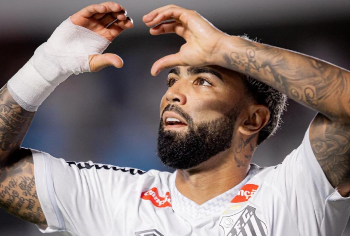 gabigol-faz-dois,-neymar-retorna,-santos-goleia-e-avanca-no-paulista