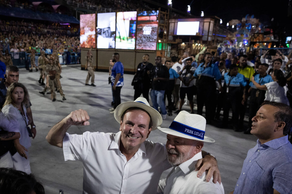 politicos-de-direita-criticam-desfile-pro-lula-no-carnaval-carioca