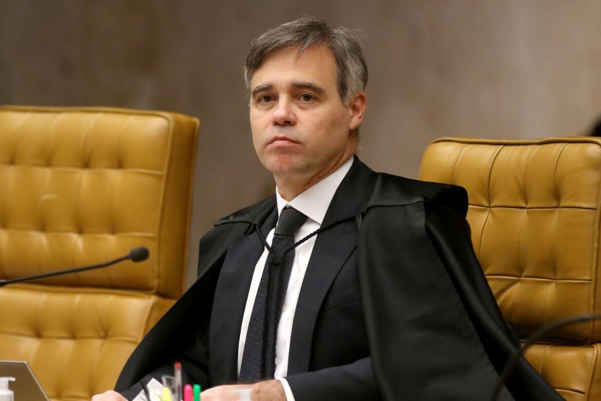 andre-mendonca-se-reune-com-a-pf-para-tratar-do-caso-master