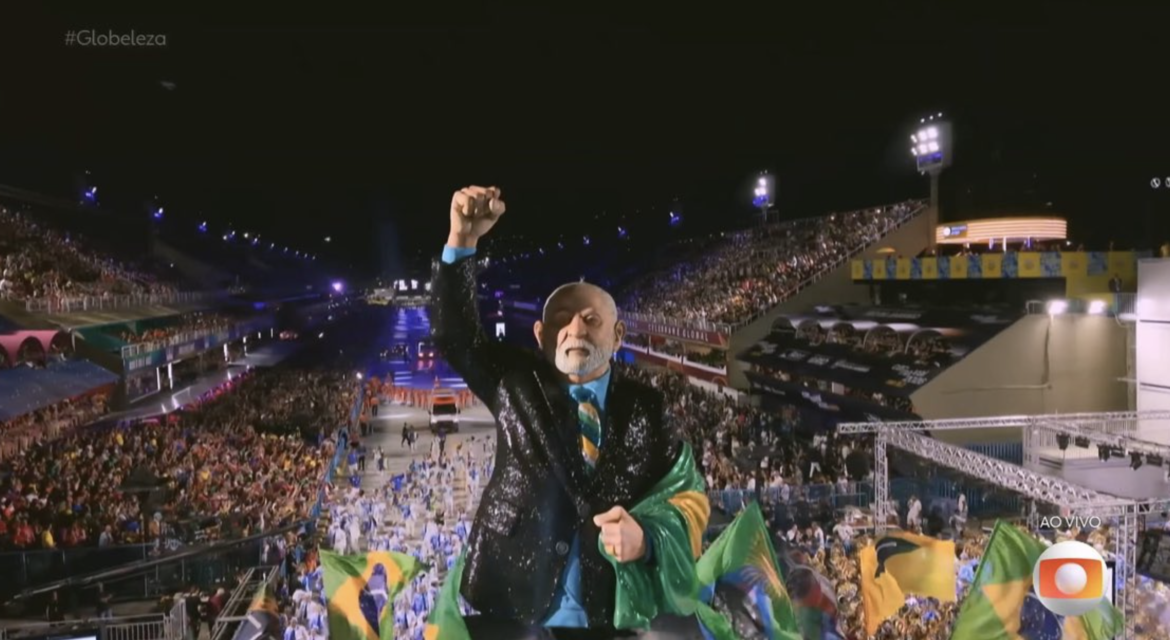 homenagem-a-lula-na-sapucai-nao-configura-crime-eleitoral,-dizem-especialistas