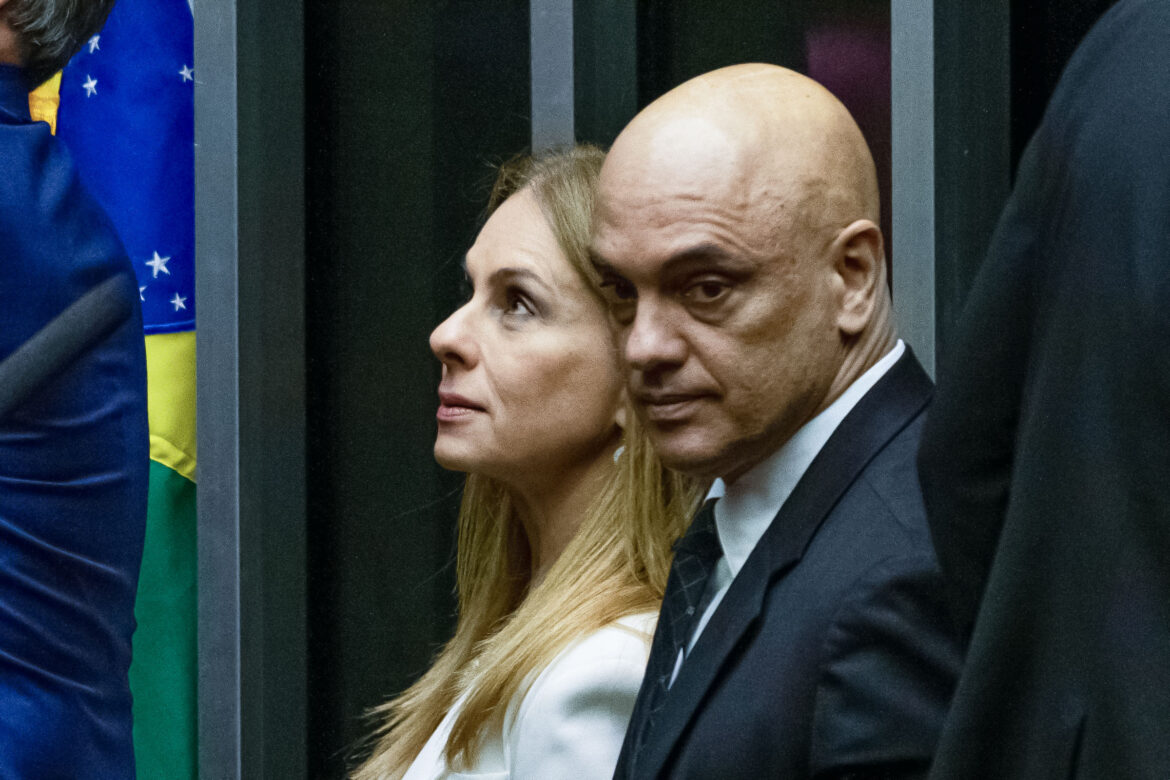 exclusivo:-mulher-de-moraes-e-filho-de-outro-ministro-do-stf-tiveram-sigilo-fiscal-quebrado