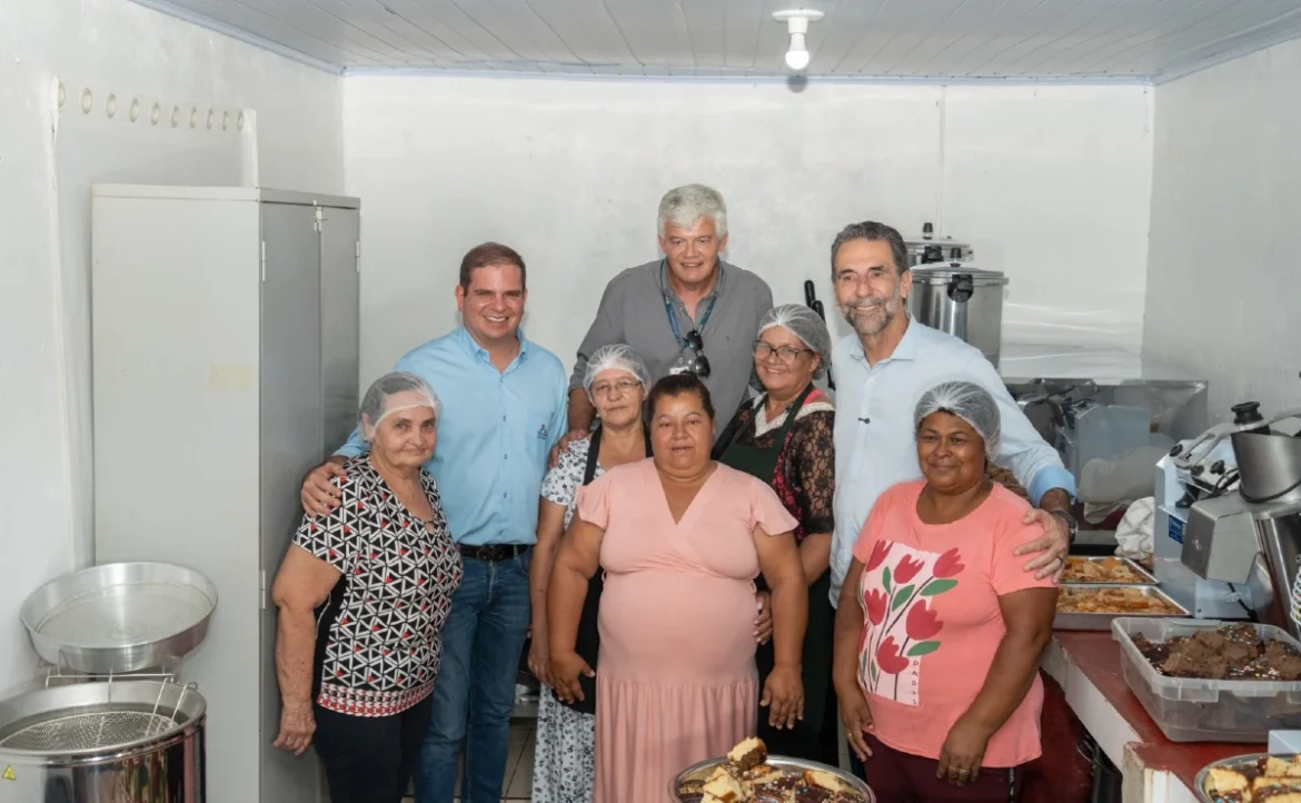 itaipu-entrega-equipamentos-a-cozinha-solidaria-em-cascavel