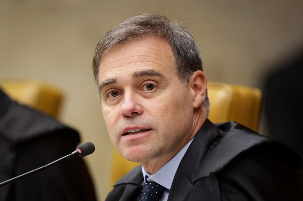 inss,-master,-tse:-andre-mendonca-amplia-poderes-em-ano-eleitoral