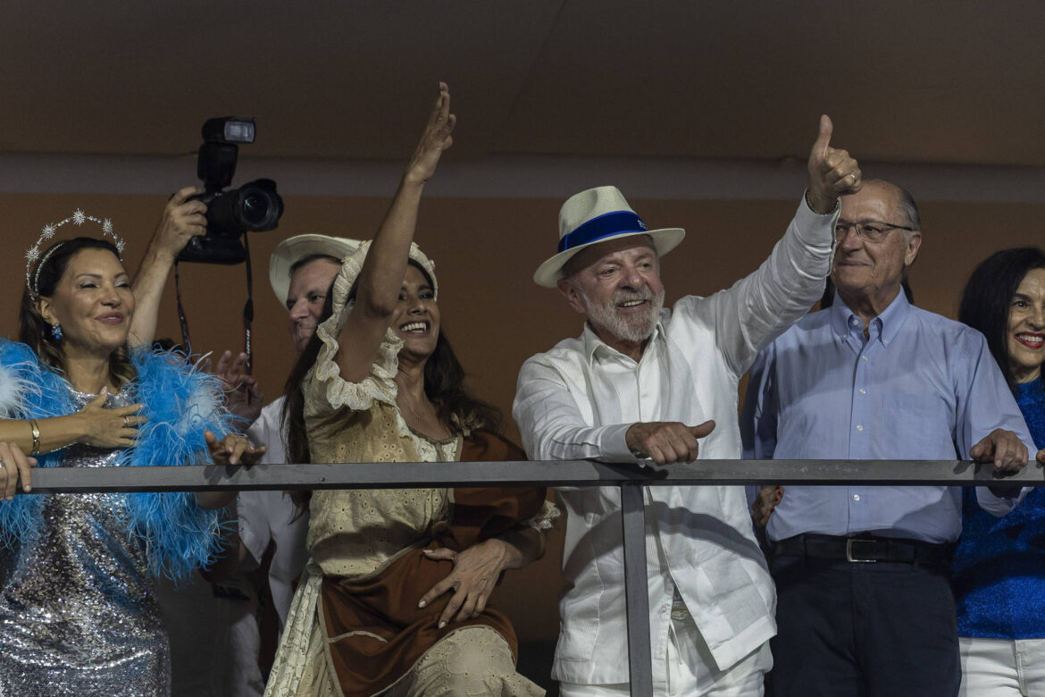 auxiliares-de-lula-dizem-que-desfile-teve-cautela-e-que-gritaria-da-oposicao-era-esperada