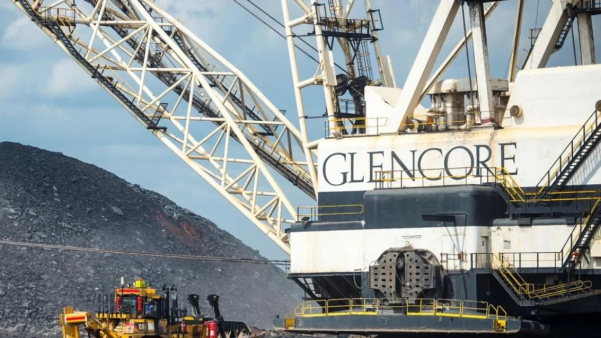 glencore-reverte-prejuizo-com-impulso-do-cobre-e-gera-lucro-forte-no-ano;-acoes-sobem-3%