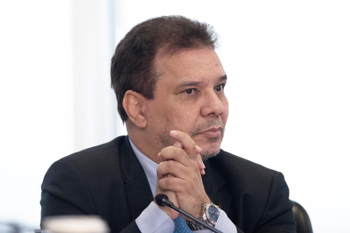 o-cafe-do-ministro-da-justica-com-membros-de-uma-comissao-bolsonarista