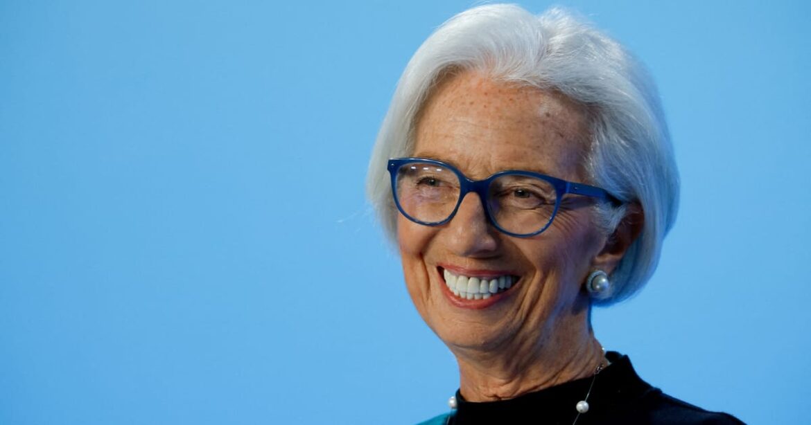 exclusivo-lagarde-da-a-entender-em-mensagem-a-colegas-que-saida-do-bce-nao-e-iminente