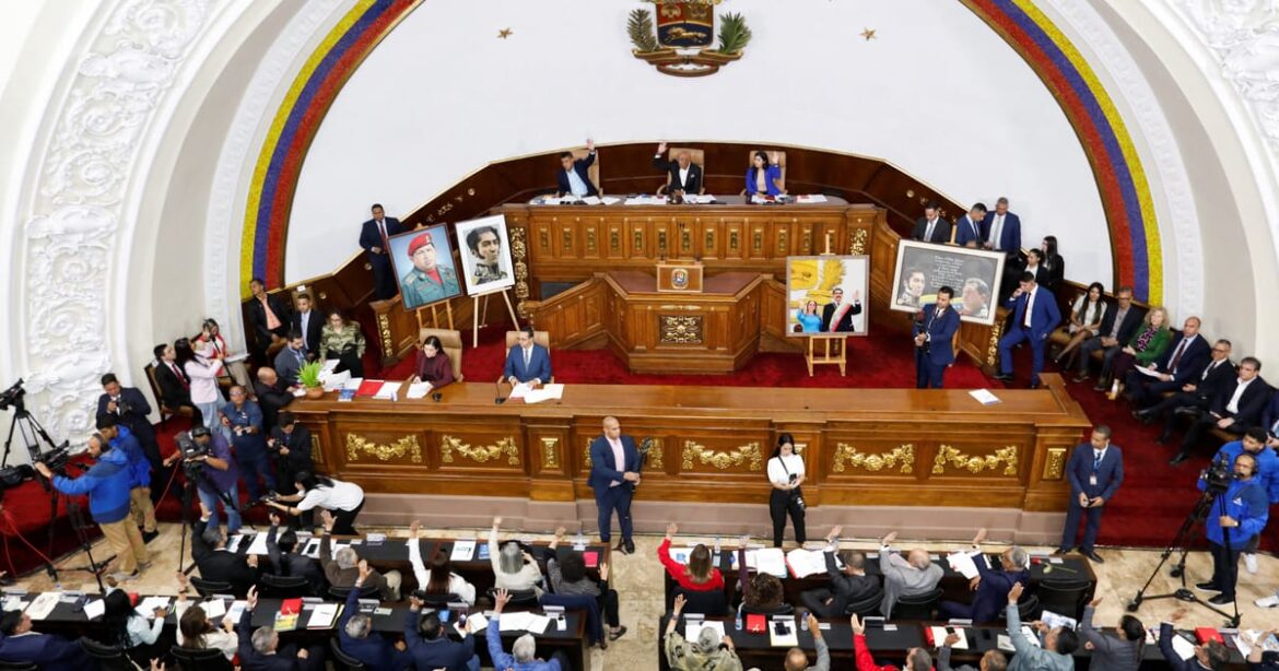 legislativo-venezuelano-aprova-lei-de-anistia-limitada-criticada-por-grupos-de-direitos-humanos
