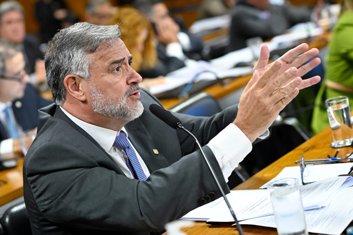 lulinha:-petista-promete-ir-ao-conselho-de-etica-contra-chefe-de-cpmi