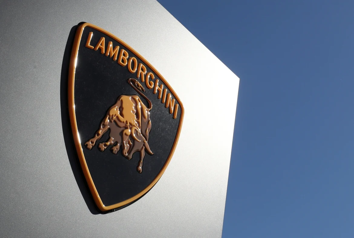 por-que-a-lamborghini-cancelou-seu-veiculo-eletrico-de-us$-300-mil?-entenda-a-decisao