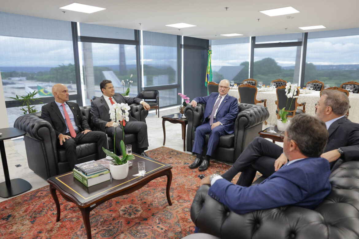 stf,-congresso-e-governo-discutem-reajuste-no-teto-salarial-como-moeda-de-troca-por-fim-de-penduricalhos