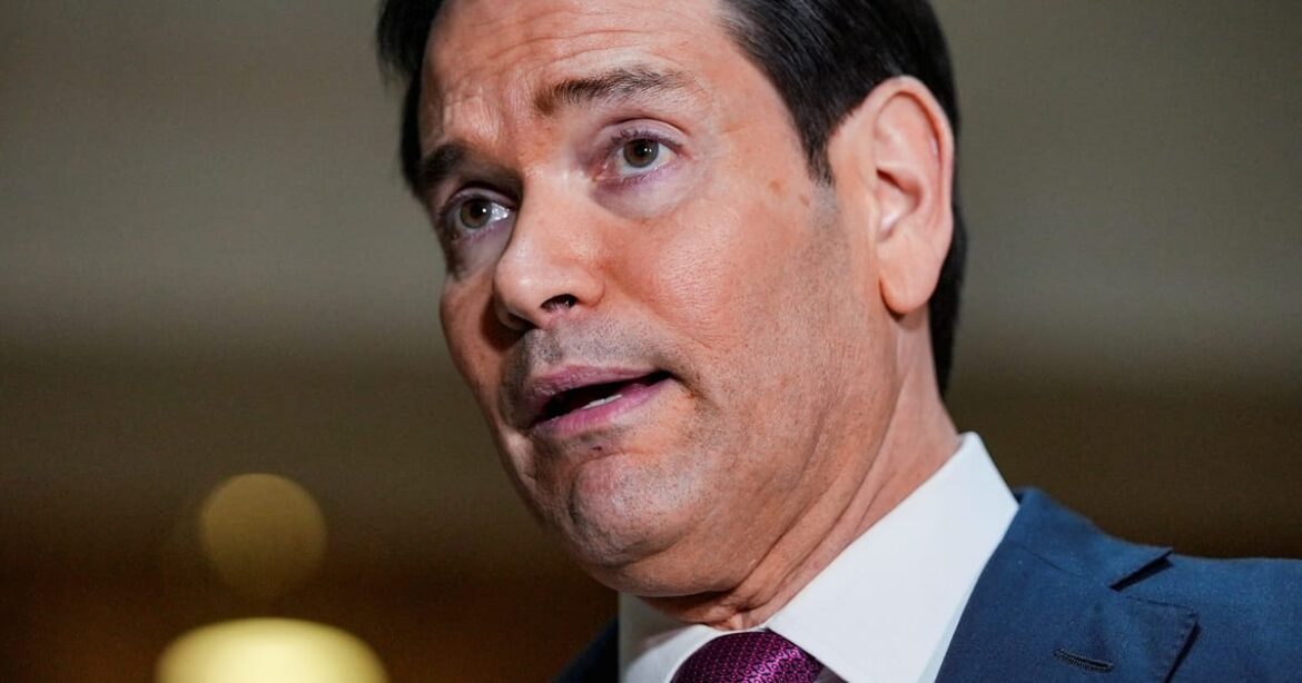eua-tomarao-medidas-para-mitigar-aumento-do-preco-do-petroleo-para-os-norte-americanos,-diz-rubio