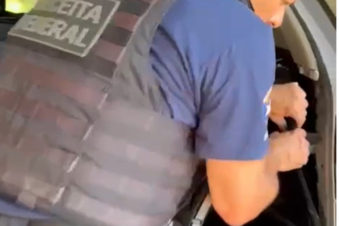 receita-apreende-200-iphones-escondidos-em-carro-em-mg;-veja-video